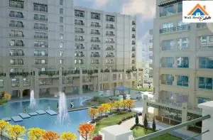 Luxury Features & Community Amenities